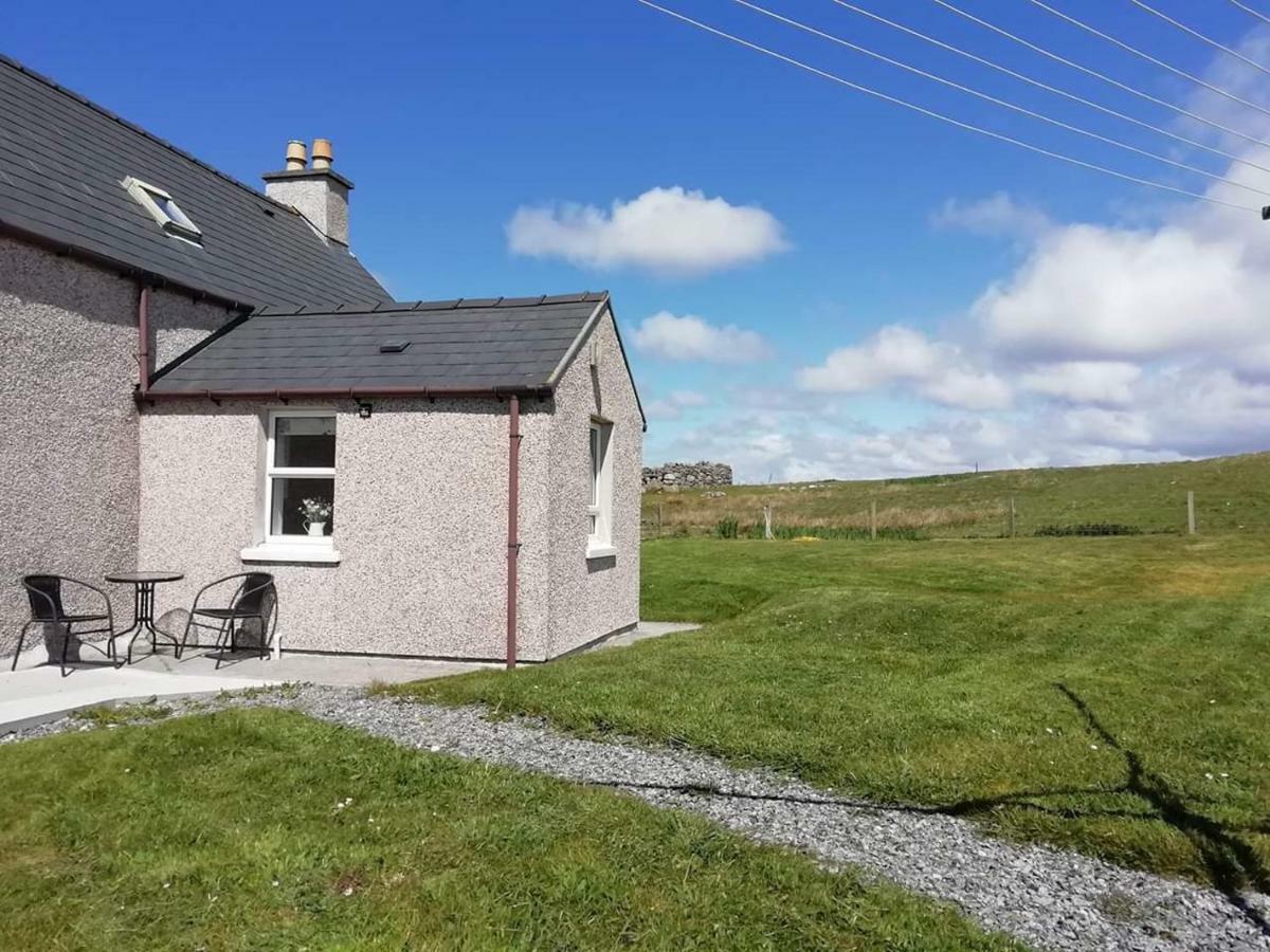 Sineag'S Cottage Pollachara Екстериор снимка